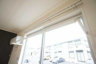 【フレクリーン】部屋干しに便利な室内物干付きで雨の日や外出時も安心して洗濯物が干せます◎