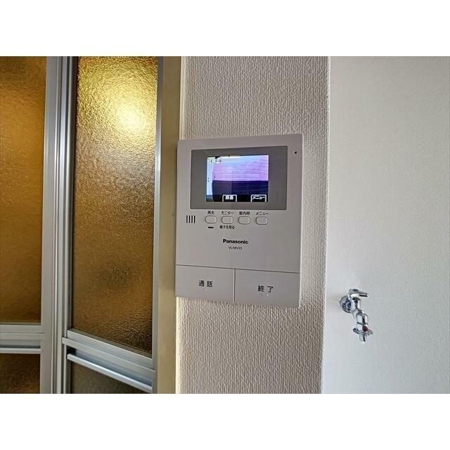 来客は映像で見れるTVドアホン