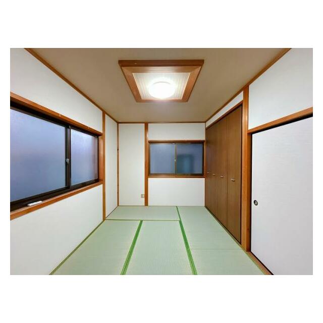 「2階和室」畳表替えを行いました。