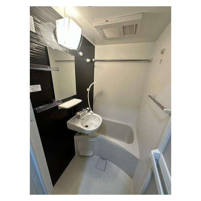 同タイプの別部屋の写真となります
