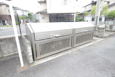 敷地内ごみ置き場★