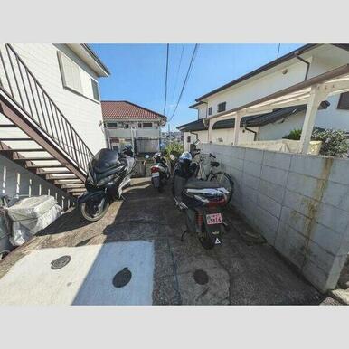 エンゼル西生田 駐車場?