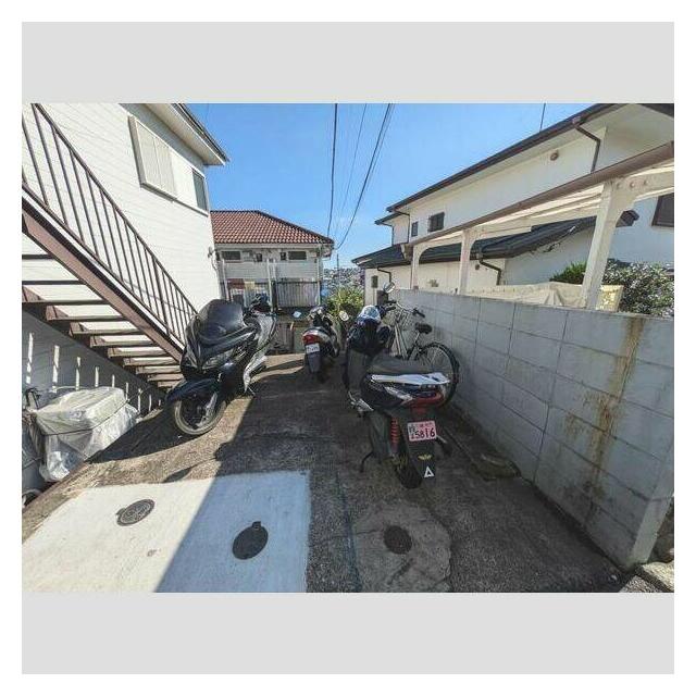 エンゼル西生田 駐車場?