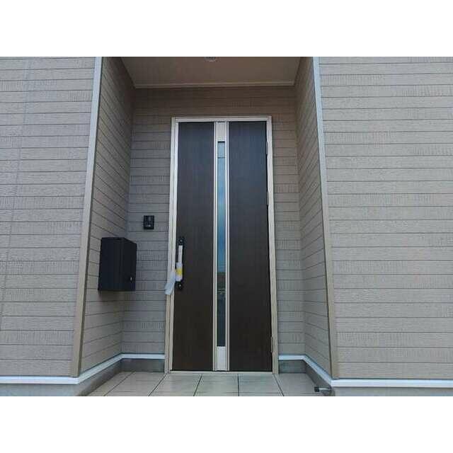 家族やゲストの笑顔が浮かんできそうな玄関