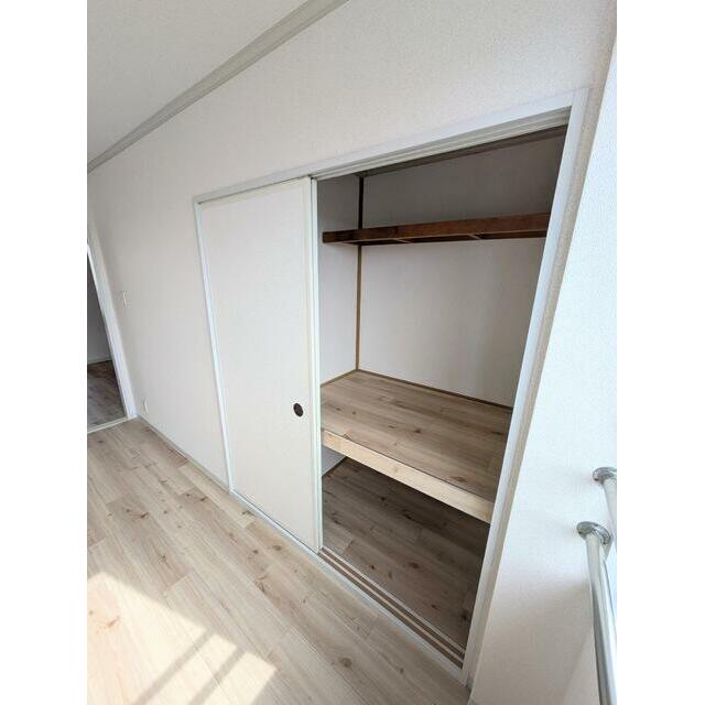 6帖洋室物入