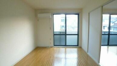 ６．１帖の洋室です。エアコン付きです。