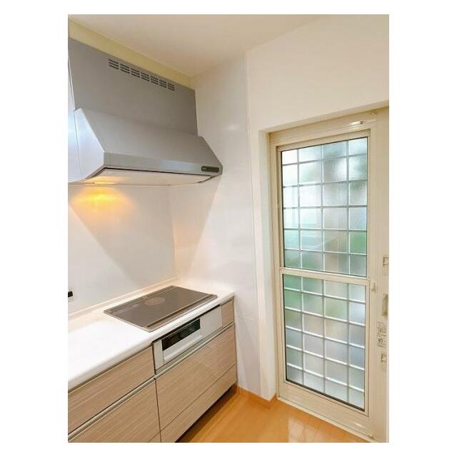 コンロにはグリルが付帯しております