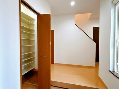 玄関の様子です