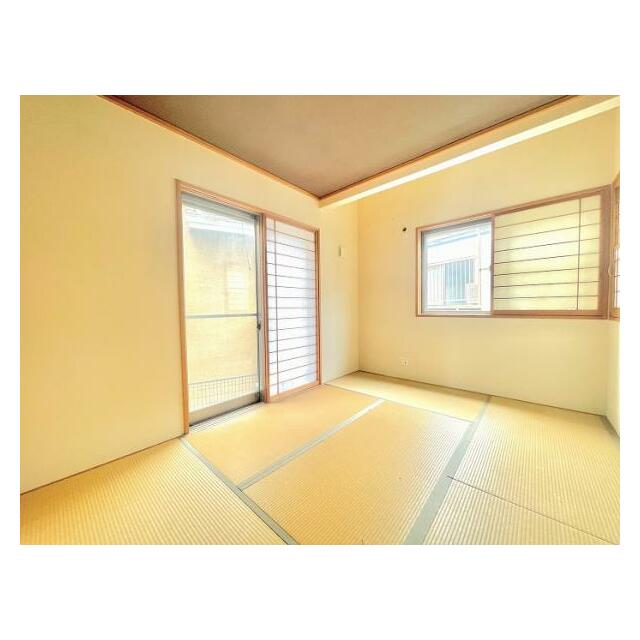 「1階和室」約6帖のお部屋です。