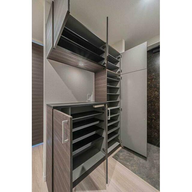 シューズボックス