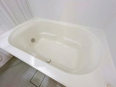 浴槽　クリーニング済みで気持ちよくご利用いただけます