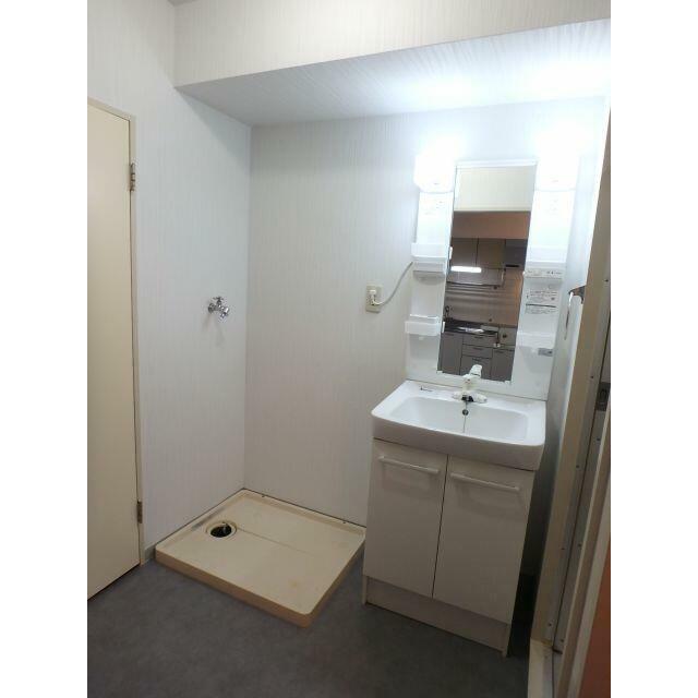 独立洗面台・室内洗濯機置場