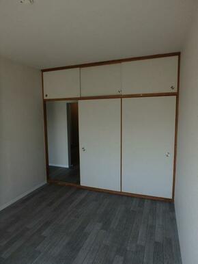 洋室６帖・収納スペース有り