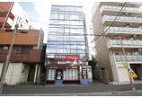 情報提供会社