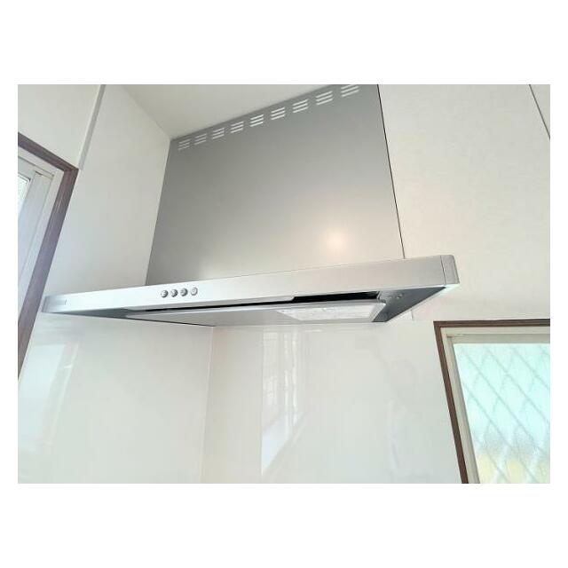 レンジフード新品交換済み