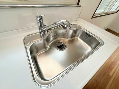 シンク新品交換済み