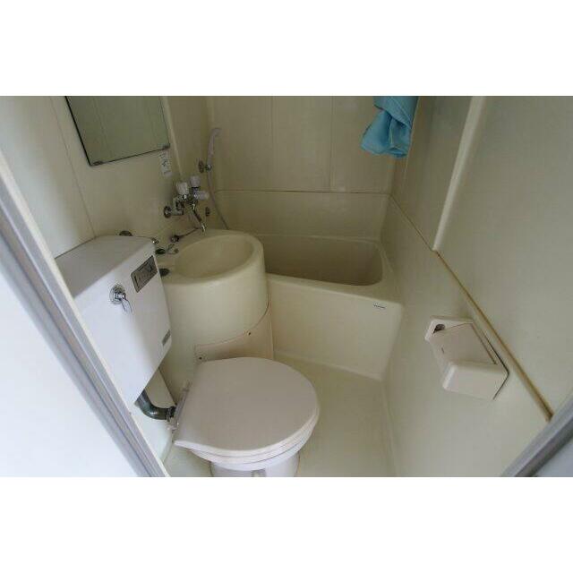 シンプルで使いやすいトイレです