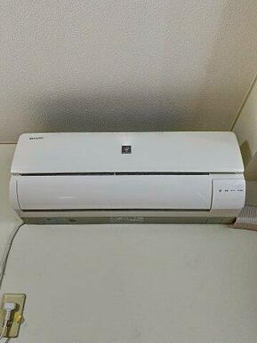 ※同建物ほかのお部屋の写真です。