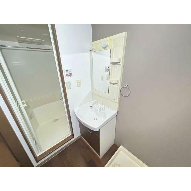 洗髪洗面化粧台