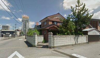南西の角地約71坪！