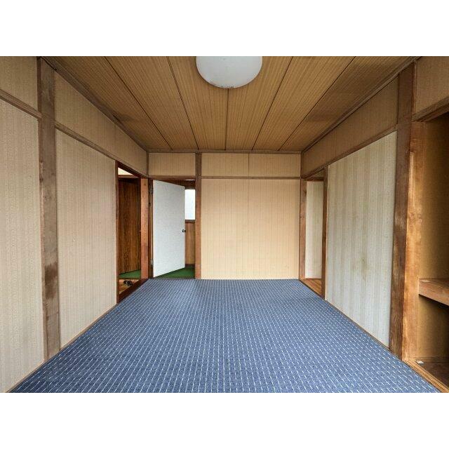 2階和室：照明交換済み。