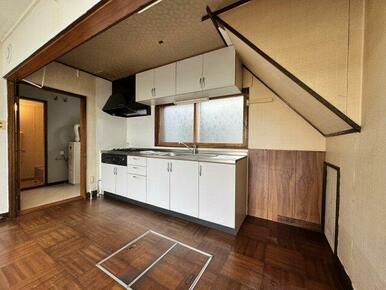 キッチンはオープンタイプ。