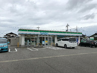 ファミリーマート富山根塚町店