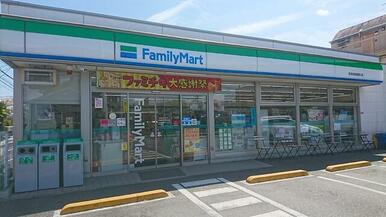 ファミリーマート松葉通り店