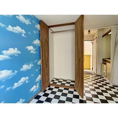 洋服をかけられる収納です