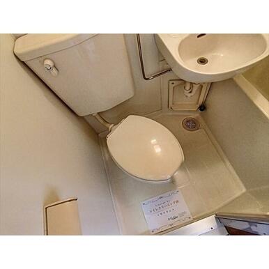 清潔感のあるトイレです