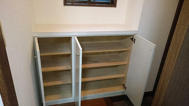 シューズボックス