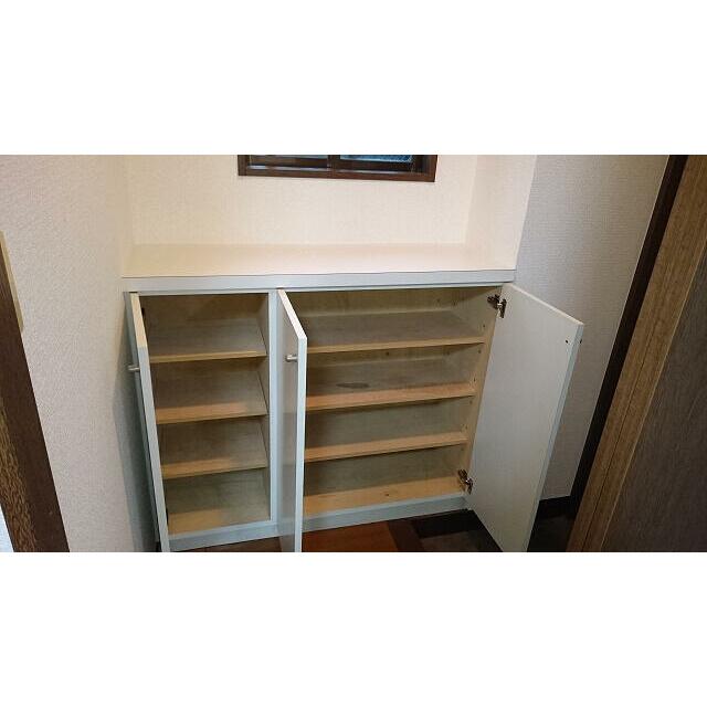 シューズボックス