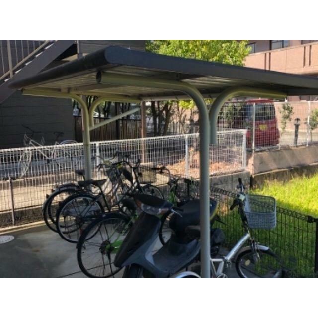屋根付き駐輪場