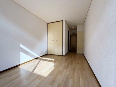 エアコン付の洋室