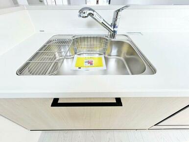 シンク周りのお掃除もしやすく、綺麗が保てます。