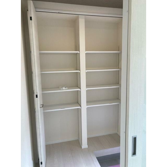 ものが多い人にとって収納力はやっぱり大事なチェックポイント（2号棟）