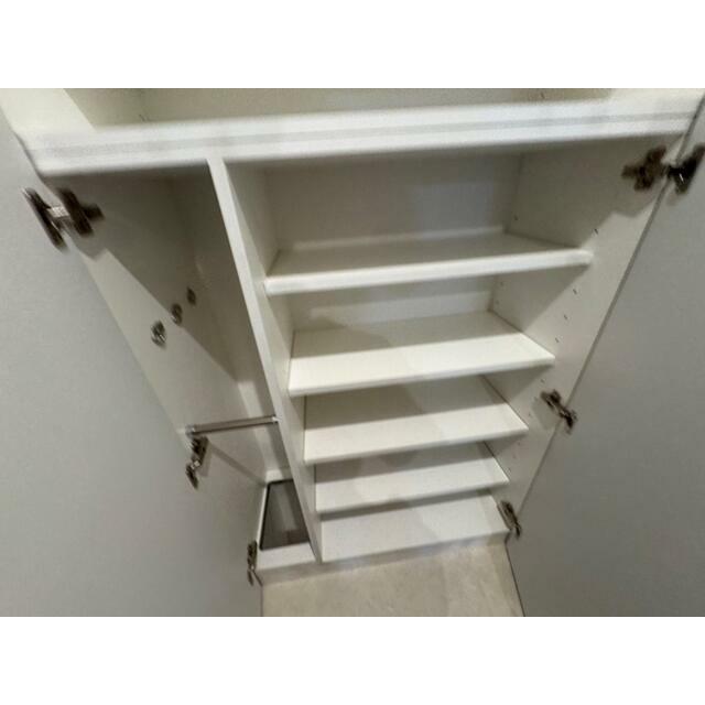 下足入れ