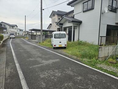 全面道路も広く駐車もしやすいですよ。