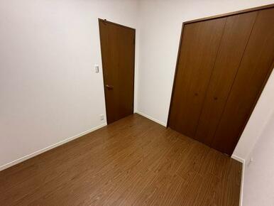 洋室約4.2帖　角度