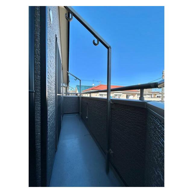 日当たりよく見晴らしのいいバルコニー