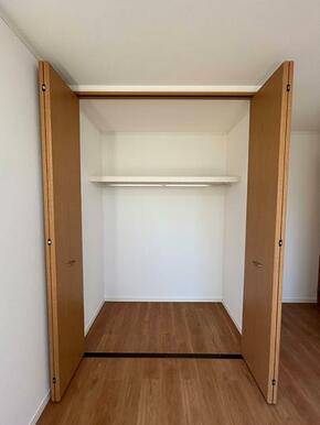 2階洋室約6.7帖の収納