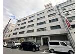 情報提供会社