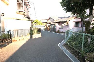 通路部分は地役権設定だからひろびろ通行できます