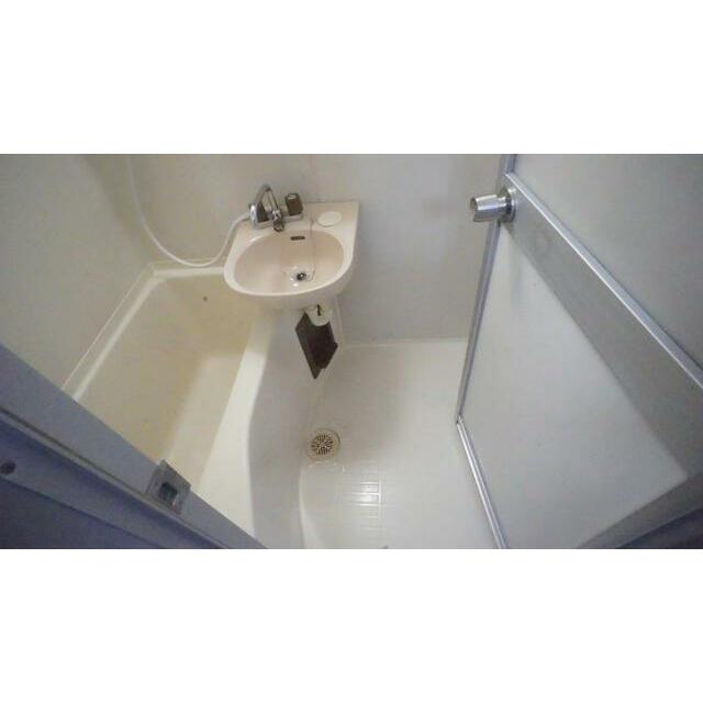 ※退去前のため202号室の写真