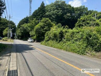 南東側７．６Ｍ公道。