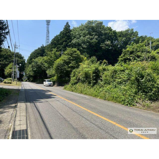 南東側７．６Ｍ公道。