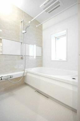 【Ｂａｔｈｒｏｏｍ】忙しい日常を忘れて、自分に浸る時間。一日の疲れはこちらで癒して下さい♪♪