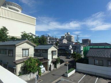 バルコニーからの眺望です！（同仕様のお部屋のお写真です）