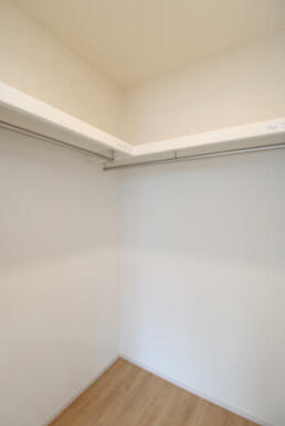 洋室7.5帖ウォークインクローゼット