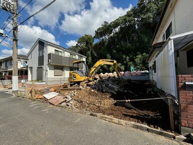 現地（２０２４年１０月）撮影。現地はこれから着工します。落ち着いた住宅街の一角です。